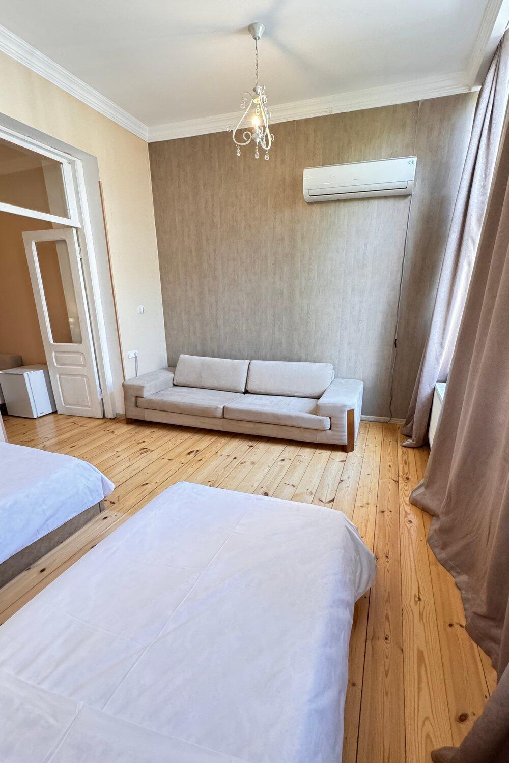 Sunny Apartment *